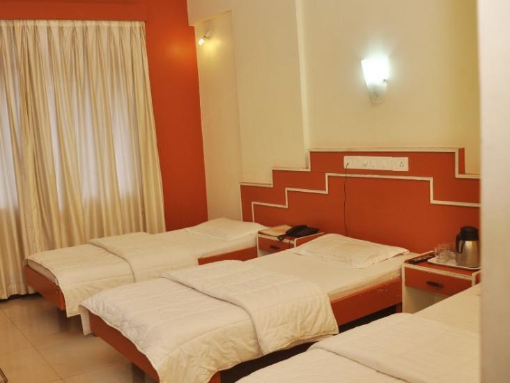 Hotel Satyaheera Mapusa Buitenkant foto