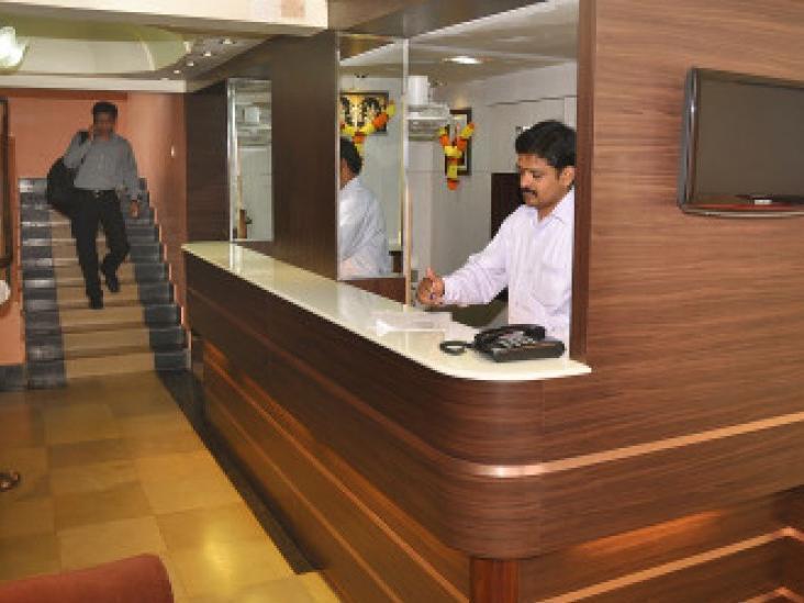 Hotel Satyaheera Mapusa Buitenkant foto
